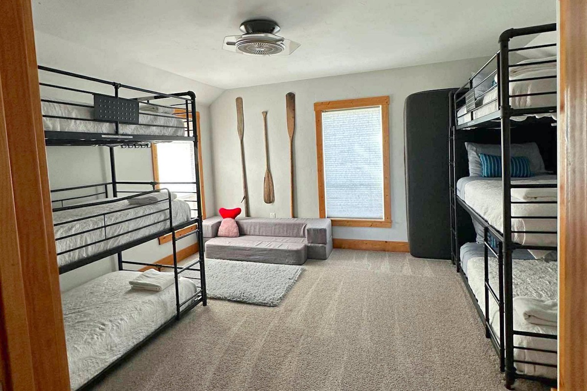 Unit B bedroom #2 with two triple bunks. Great for large family gatherings.