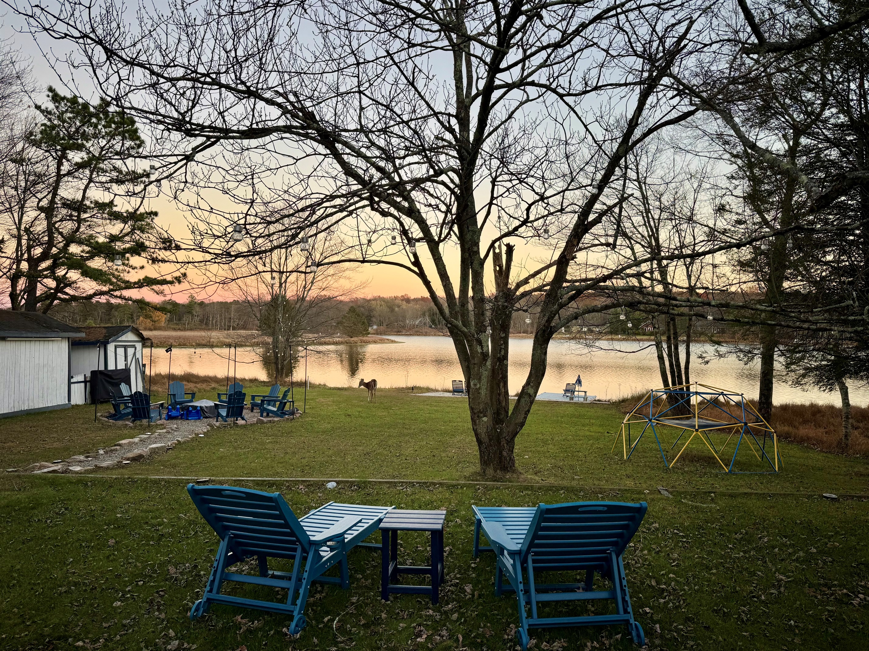 The light fades, the sky deepens — twilight’s calm embrace.