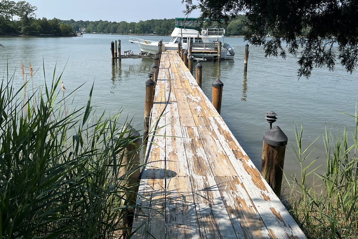DOCK