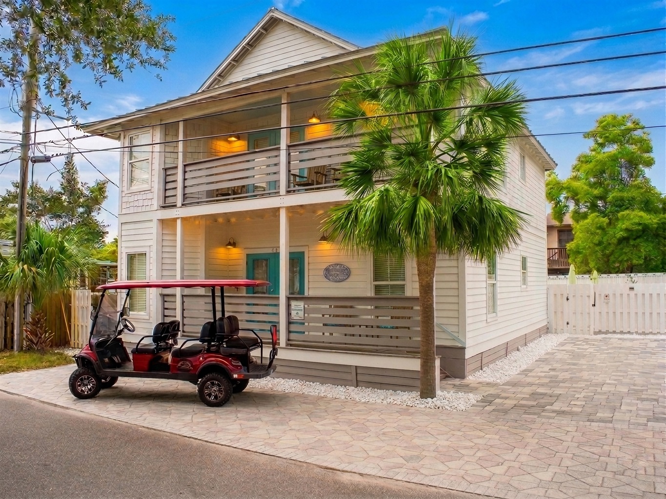 Walk to the public beach (no restrictions!!) just two blocks away near Pompano Joe's! - a really short drive with the complimentary golf cart!