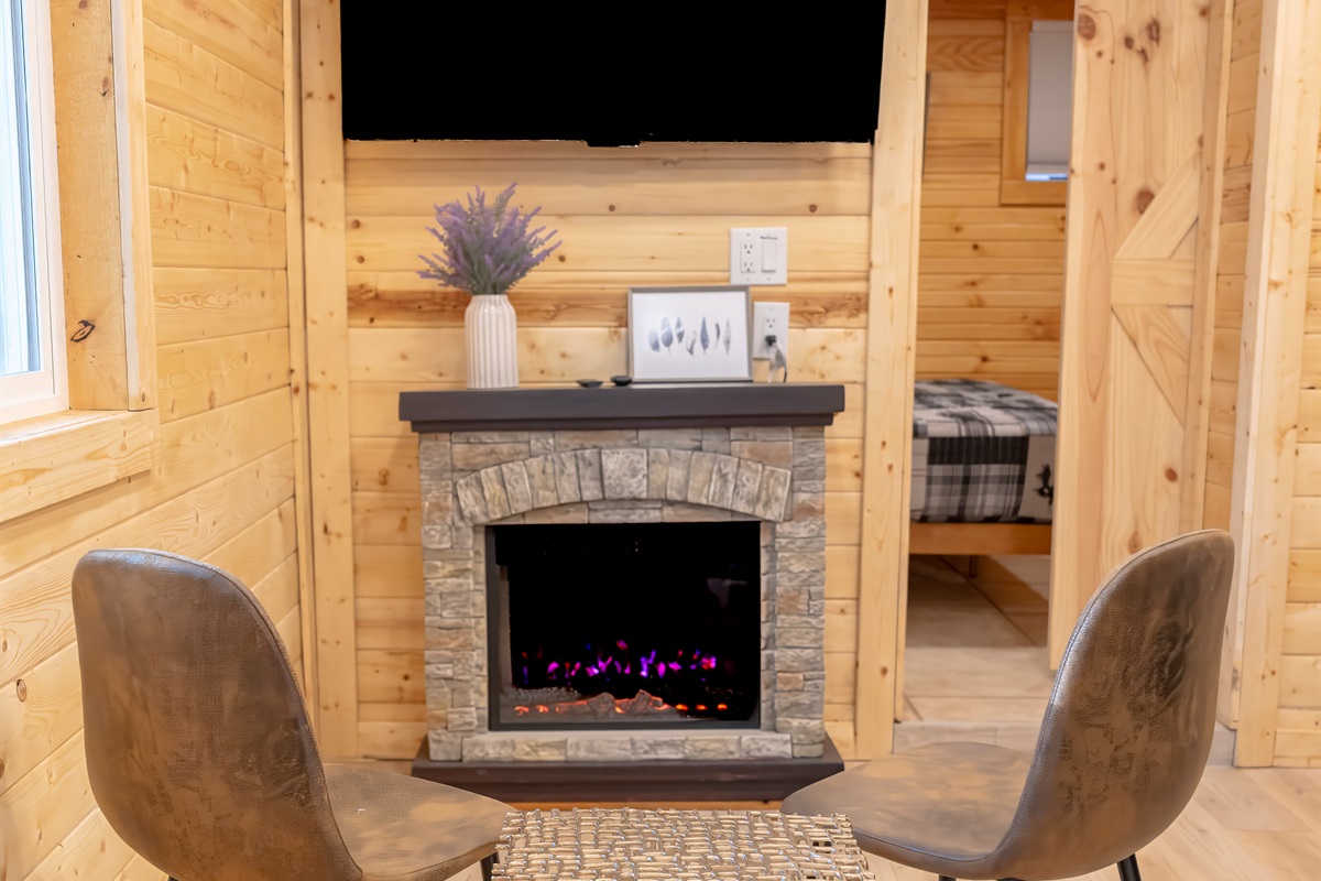 With a warm fireplace, a big 55-inch TV,  it’s the perfect spot to kick back, sip your coffee, and debate whether to explore or just lounge all day!