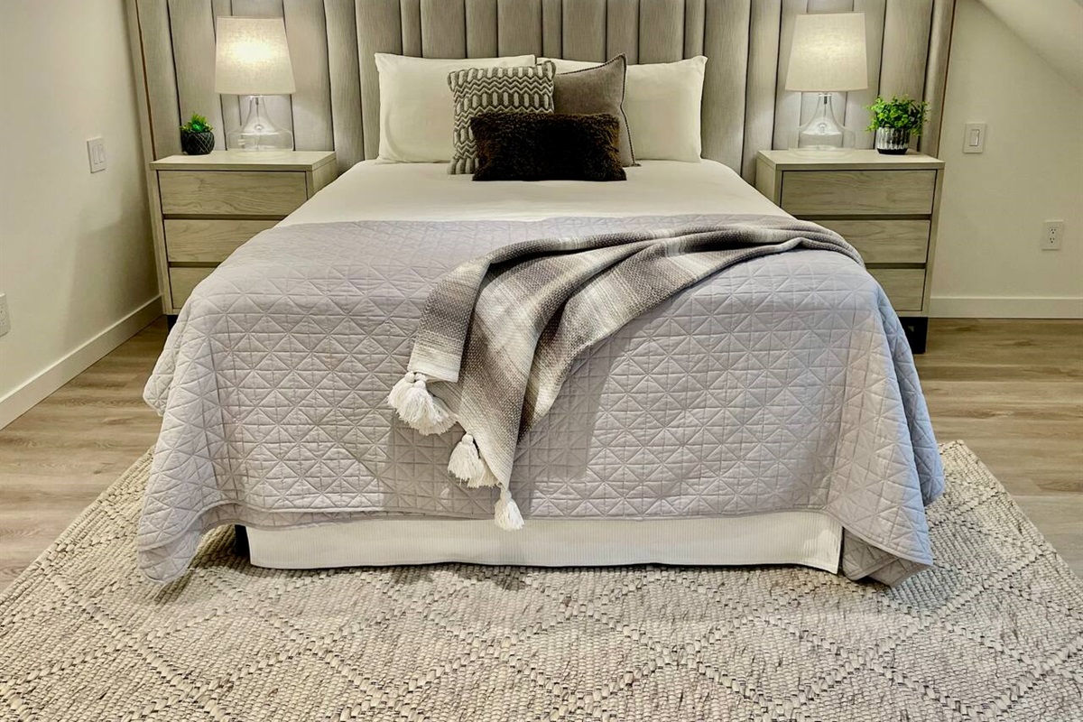 Thick, plush 14” coil & foam hybrid mattress provides just the right amount of cozy comfort and support so you will wake up rested and ready for adventure. 