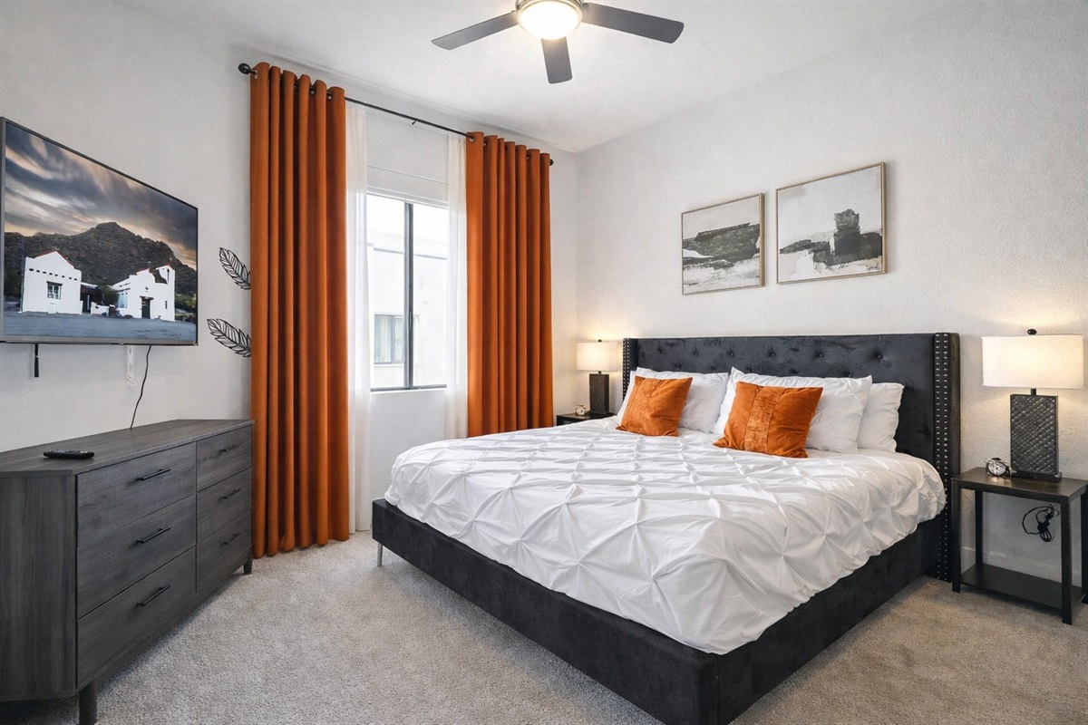 Cozy bedroom featuring a comfortable bed, fresh linens, and a peaceful ambiance. Designed for relaxation and a good night’s sleep, with a clean and minimal style for maximum comfort.