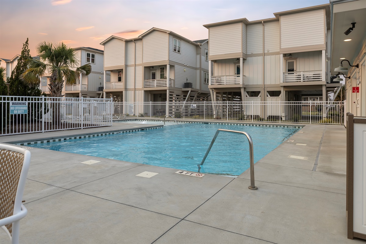 Communal Pool: OPEN APRIL 1st - OCTOBER 31st