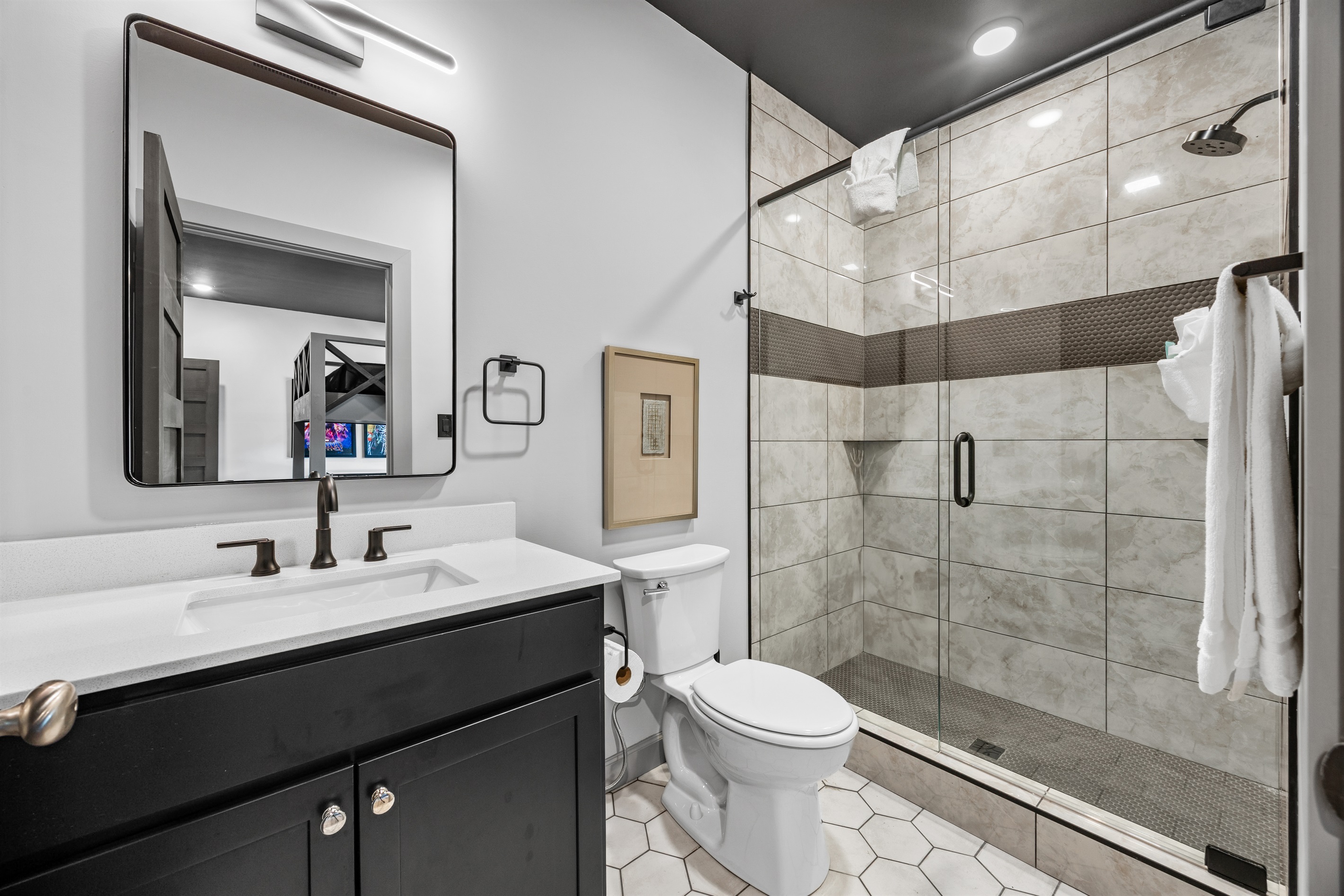 En-suit bathroom of bedroom #5.