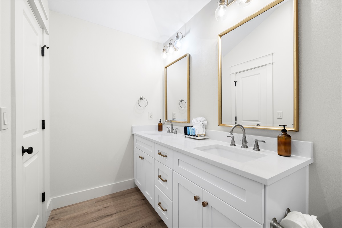 3rd Floor Bathroom 9 is 3rd Floor Bedroom 8's ensuite bathroom