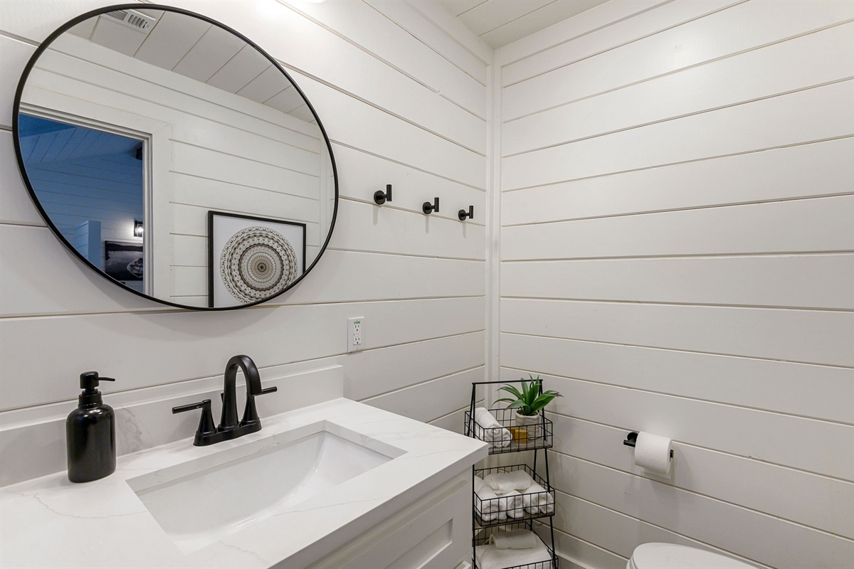 2nd bathroom