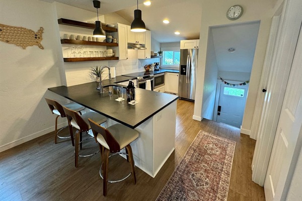 Enjoy a leisurely meal in the fully equipped kitchen.