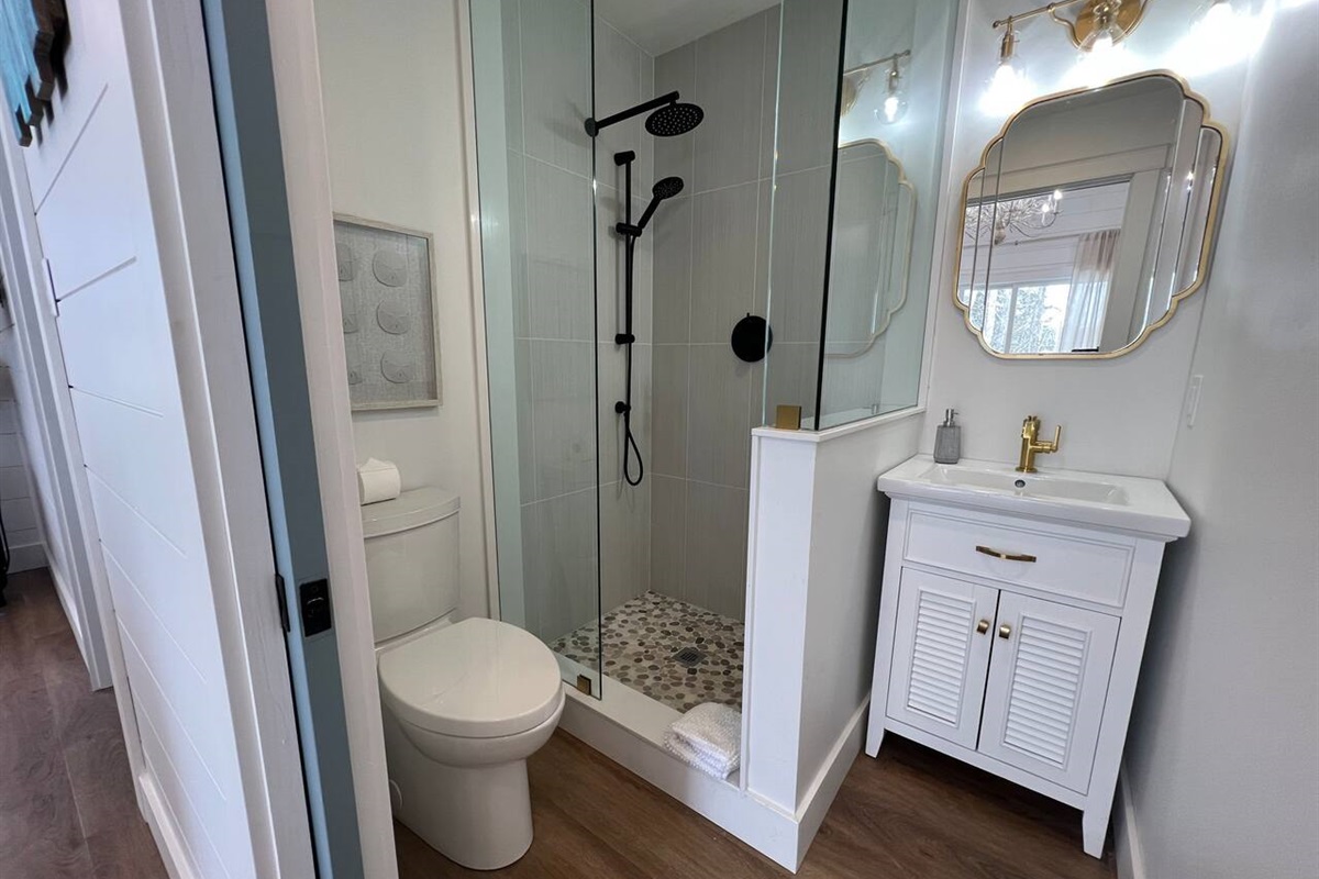 Spacious ensuite 