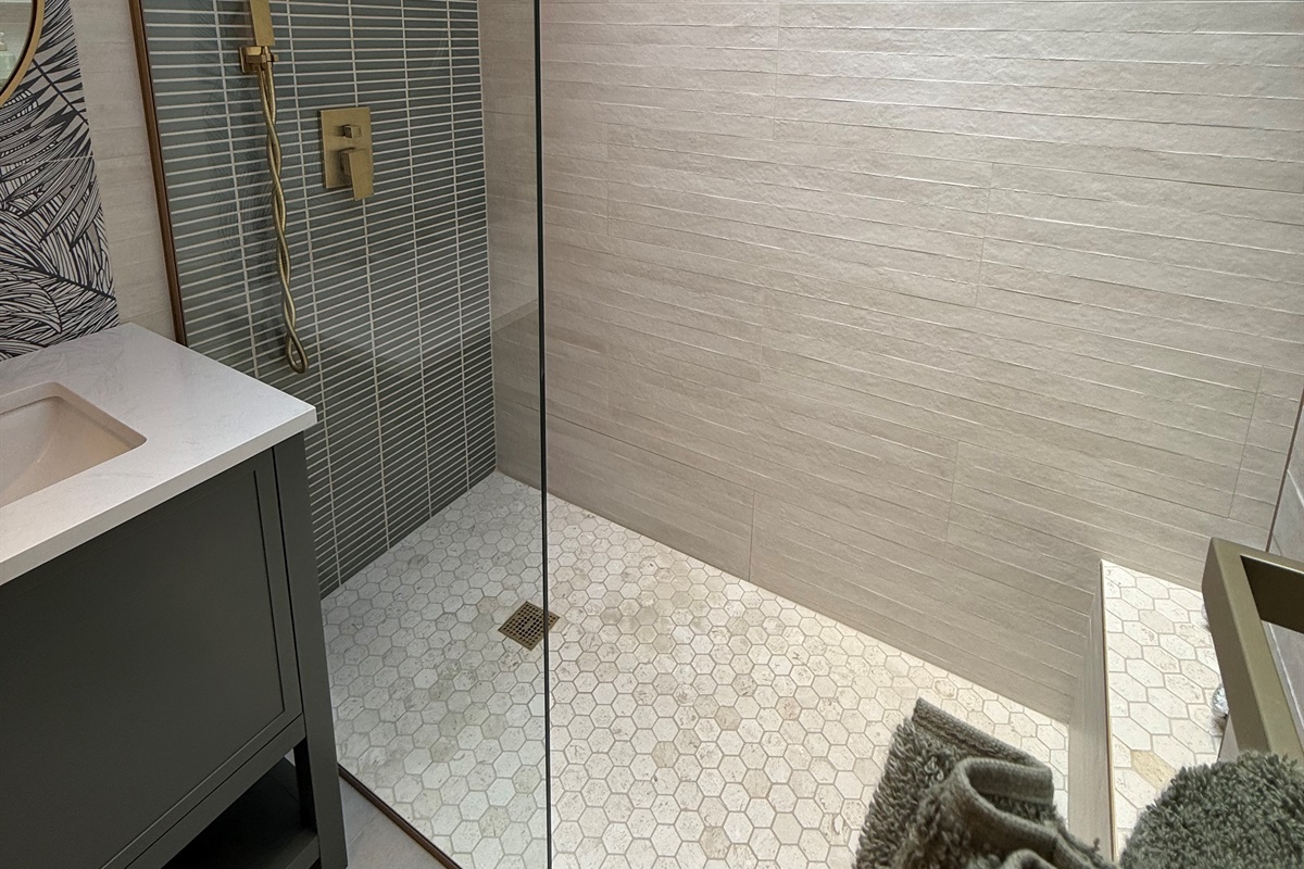 Rain shower with skylight