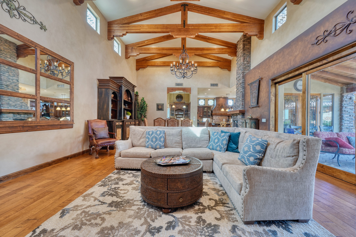 Epic Estate Scottsdale (82nd) — Epic Estate Scottsdale (82nd), Scottsdale, Arizona — photo 34