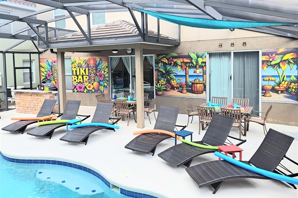 6 Lounge Chairs