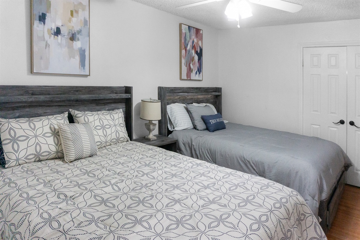 Bedroom 3 has 2 queen beds 