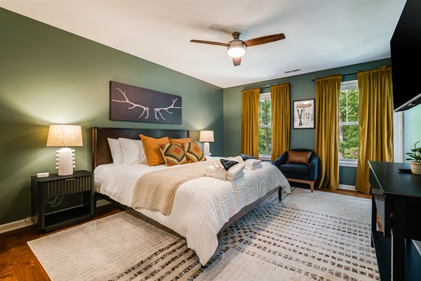 Stretch out in style, luxurious king master bed comfort awaits.