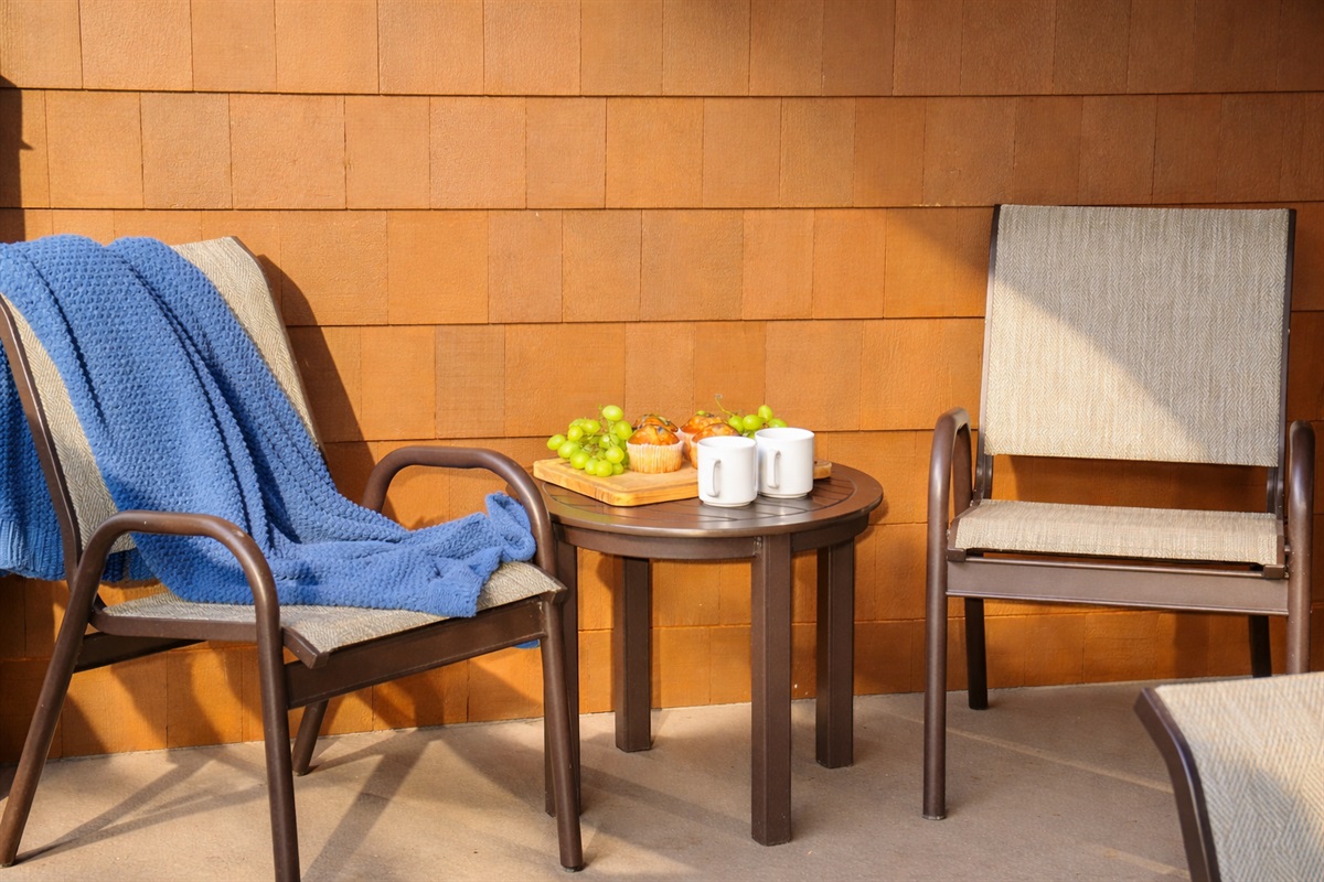 Lake-view condo guaranteed when booking with us