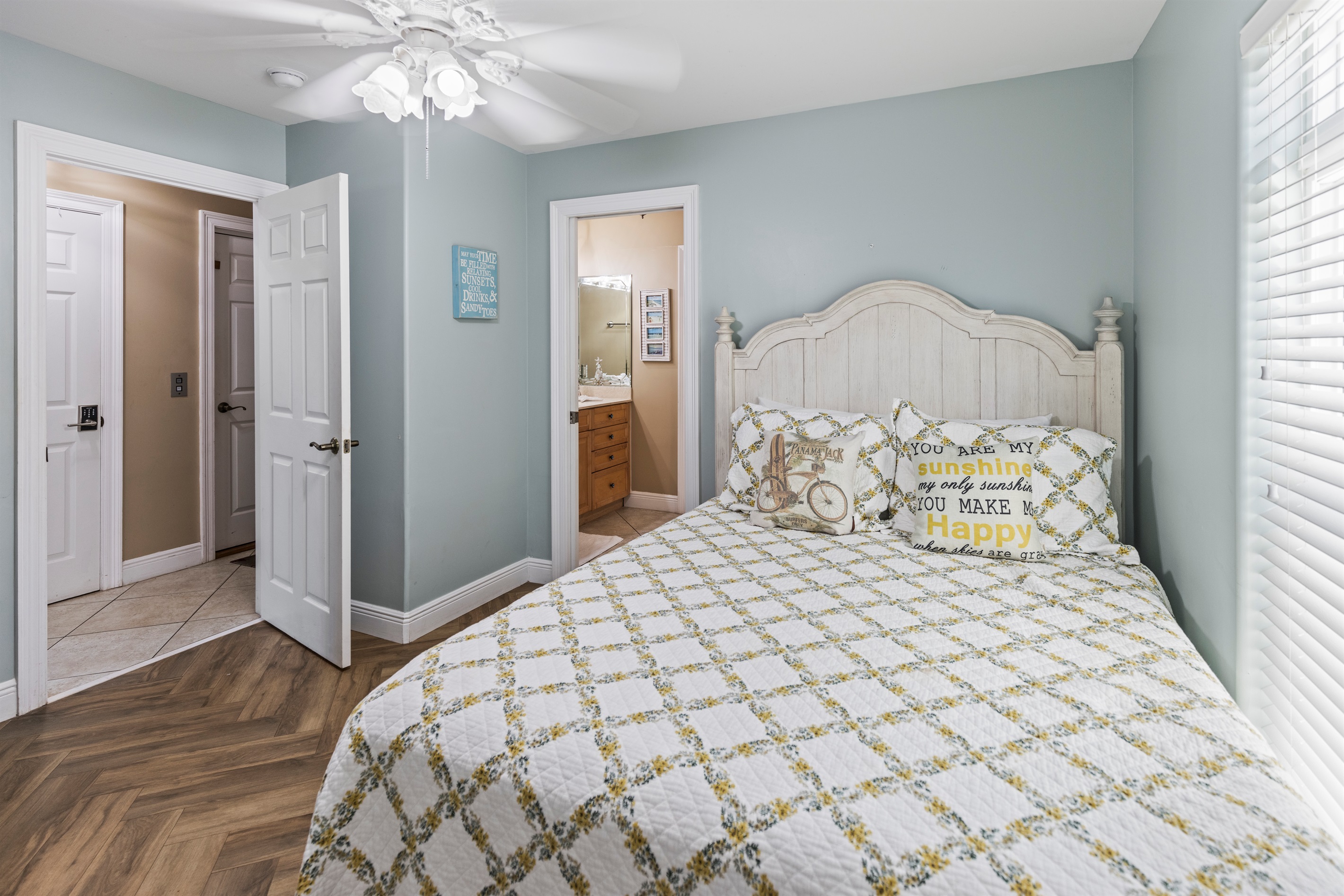 2nd Bedroom (1st Floor)