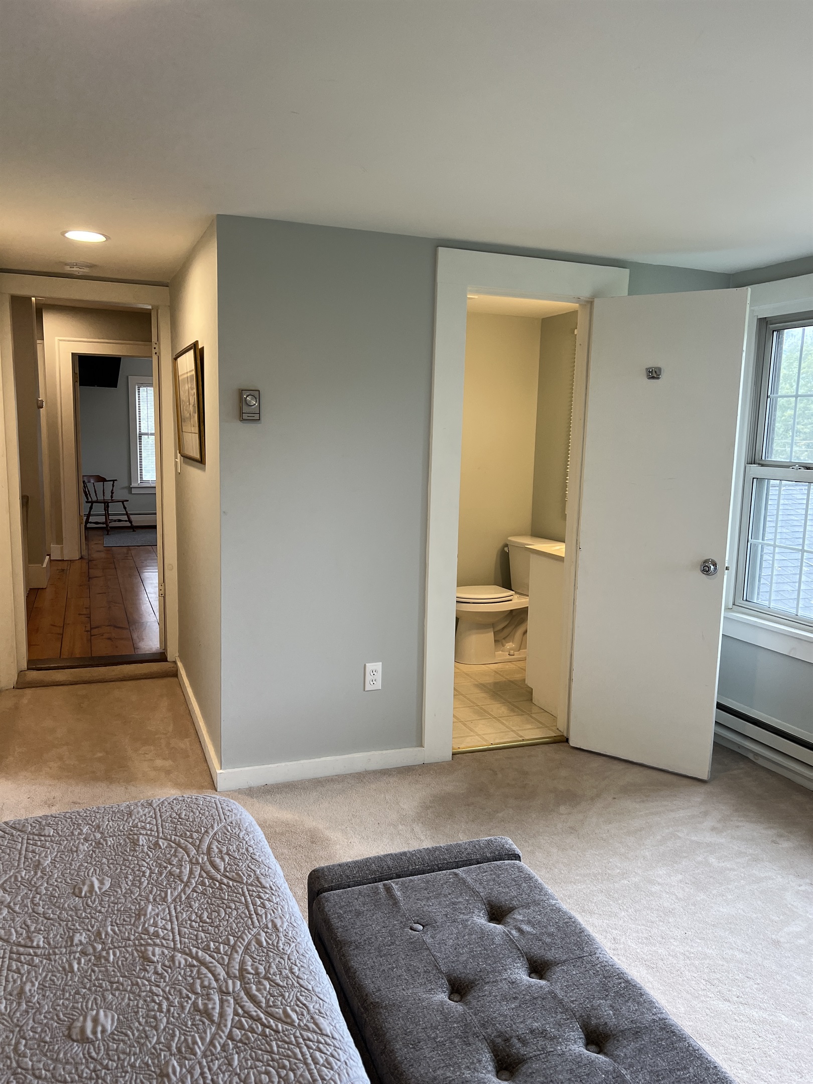 Cloverleaf Farm 2nd floor bedroom #3 with en-suite bathroom.