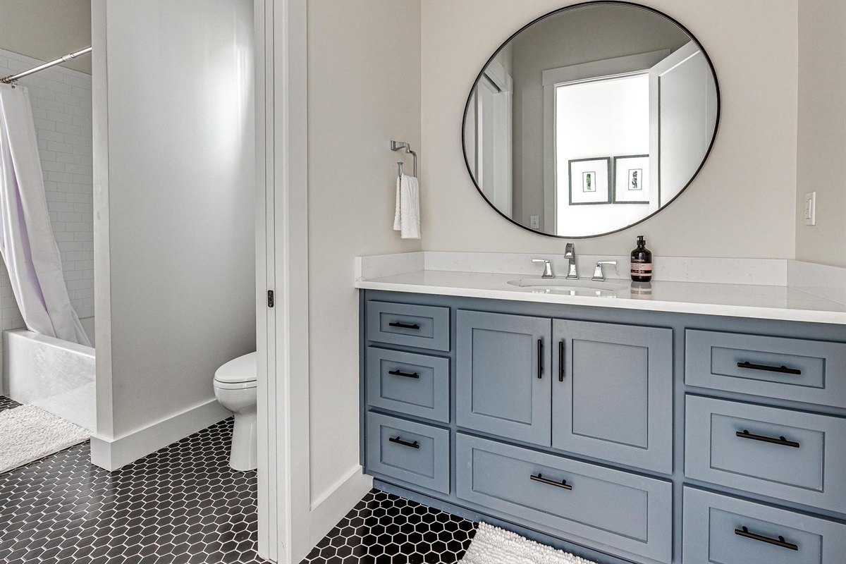 Guest Bathroom