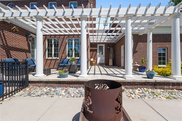 The Irish Grand | 4BR Home | 0.5 Mi to Campus | Sleeps 20, photo 35