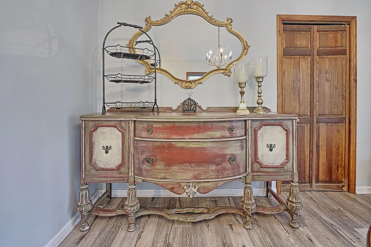 25 21st Avenue | Seas the Day | Foyer | IOP Escapes
