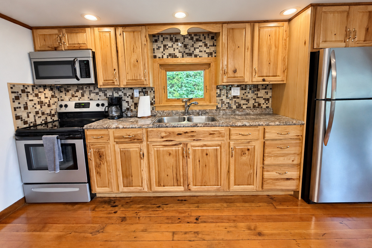 Eat-in kitchen