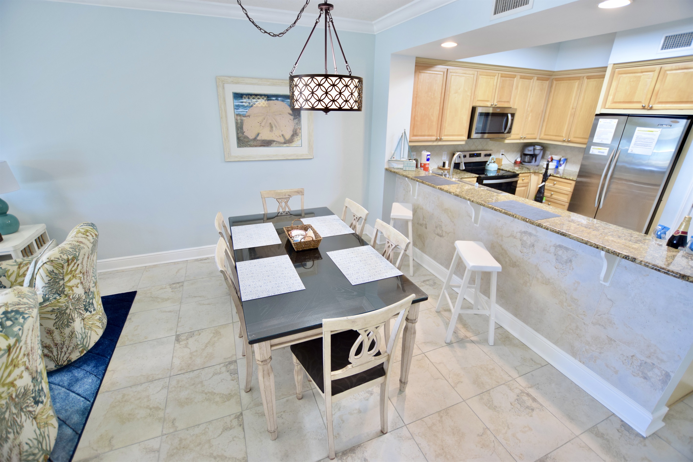 Azure #209: Dining Area