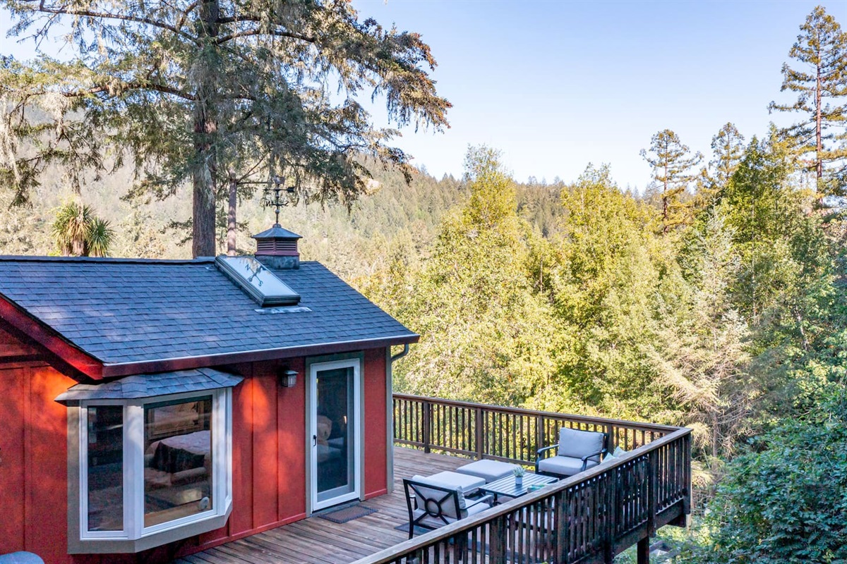 Imagine waking up to this stunning greenery view every morning - your paradise awaits!