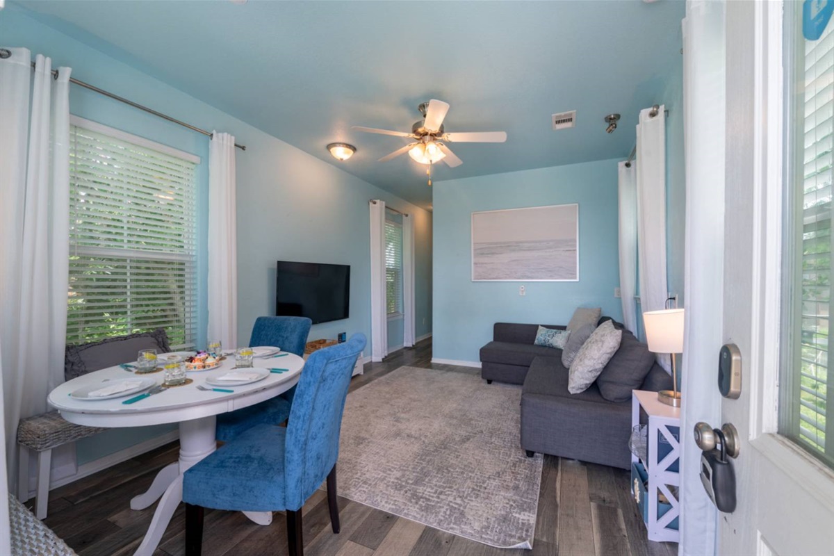 e500d9ebd64c4cacb6387ad99cef6c1d Large | Beachhouse | Texas | TX | Vacation Homes | Galveston | Crystal Beach | Kokomo | Breezy Days | Beachfront Elegance | Sunrise Serenity | Southern Sands Property Management, LLC