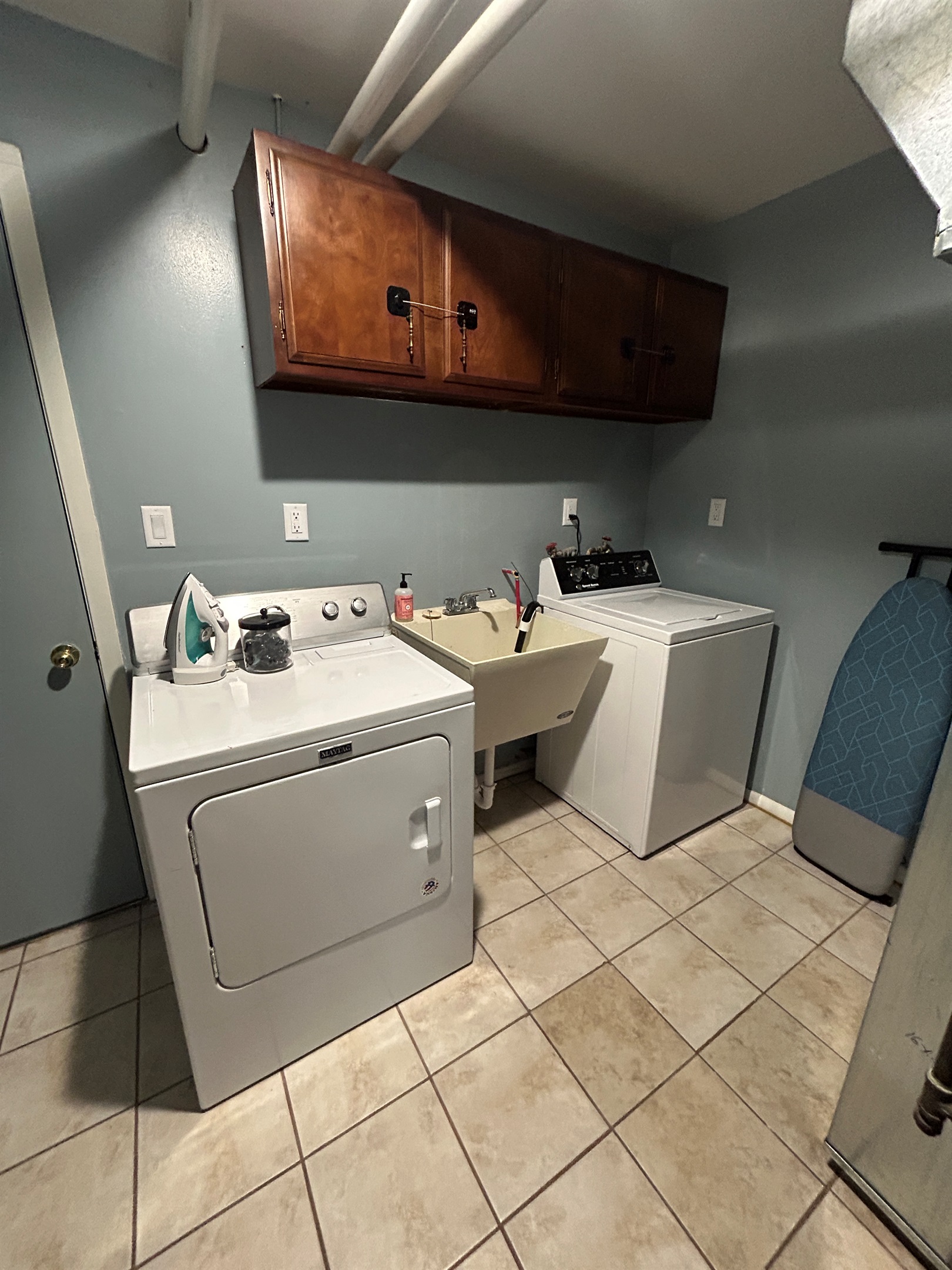 Full-sized washer and dryer available for our guests. 