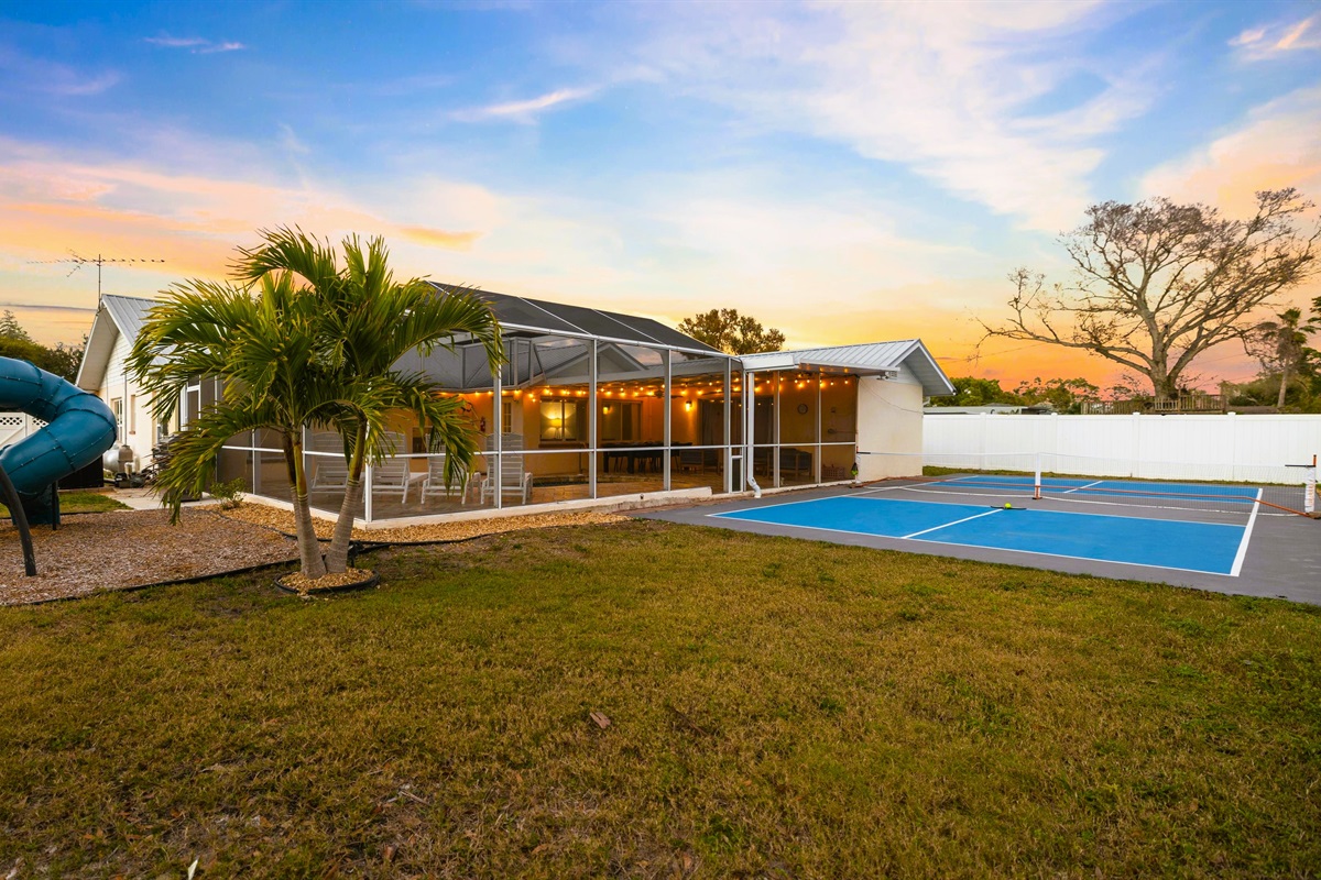 Florida living at its best—swim, relax, and unwind under the screened lanai.