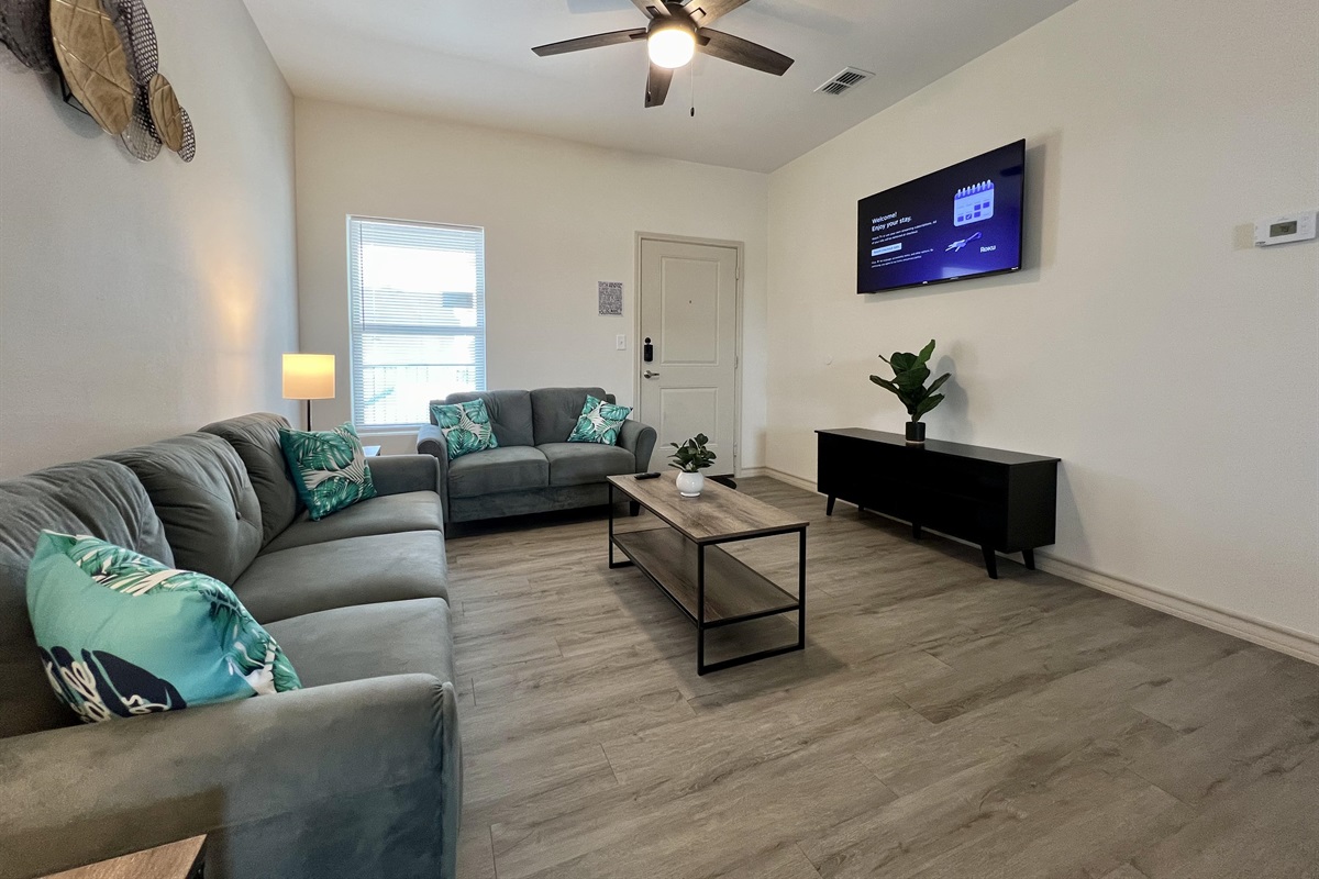 Living Room - Smart RokuTV