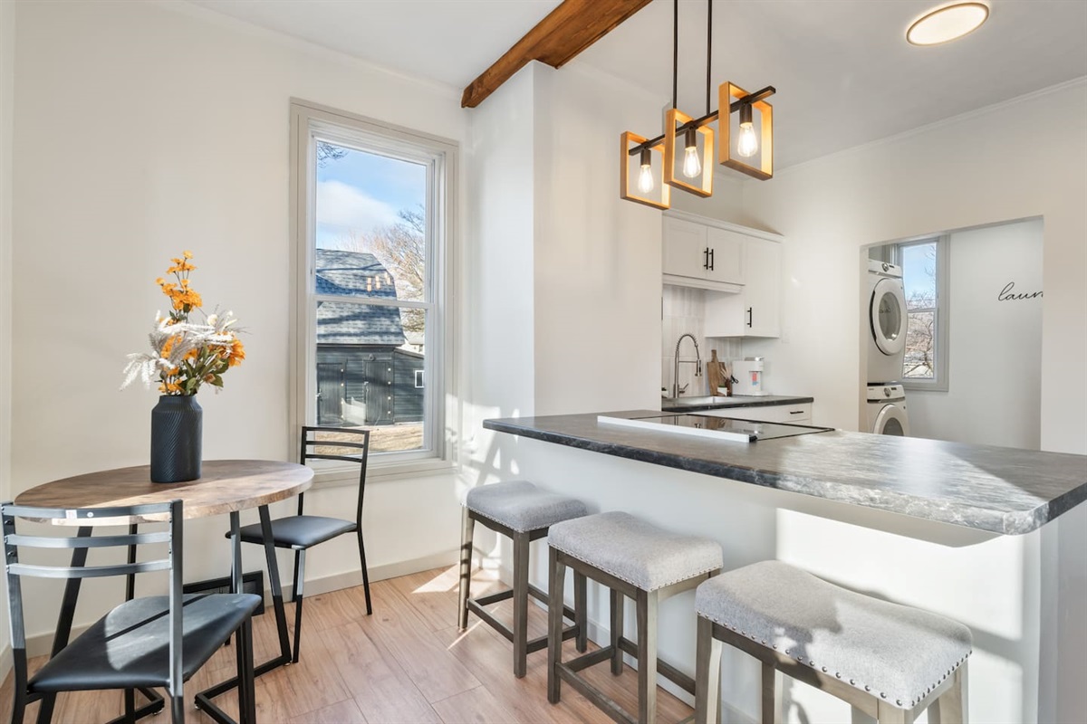 Full eat-in kitchen with plenty of seating. Full pantry with dry foods for a quick breakfast is available.