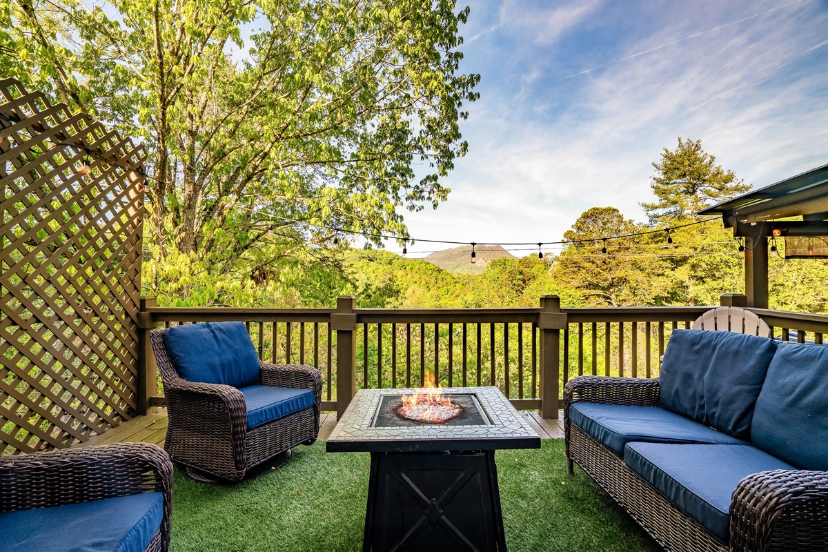 Great space for morning coffee or evening drinks