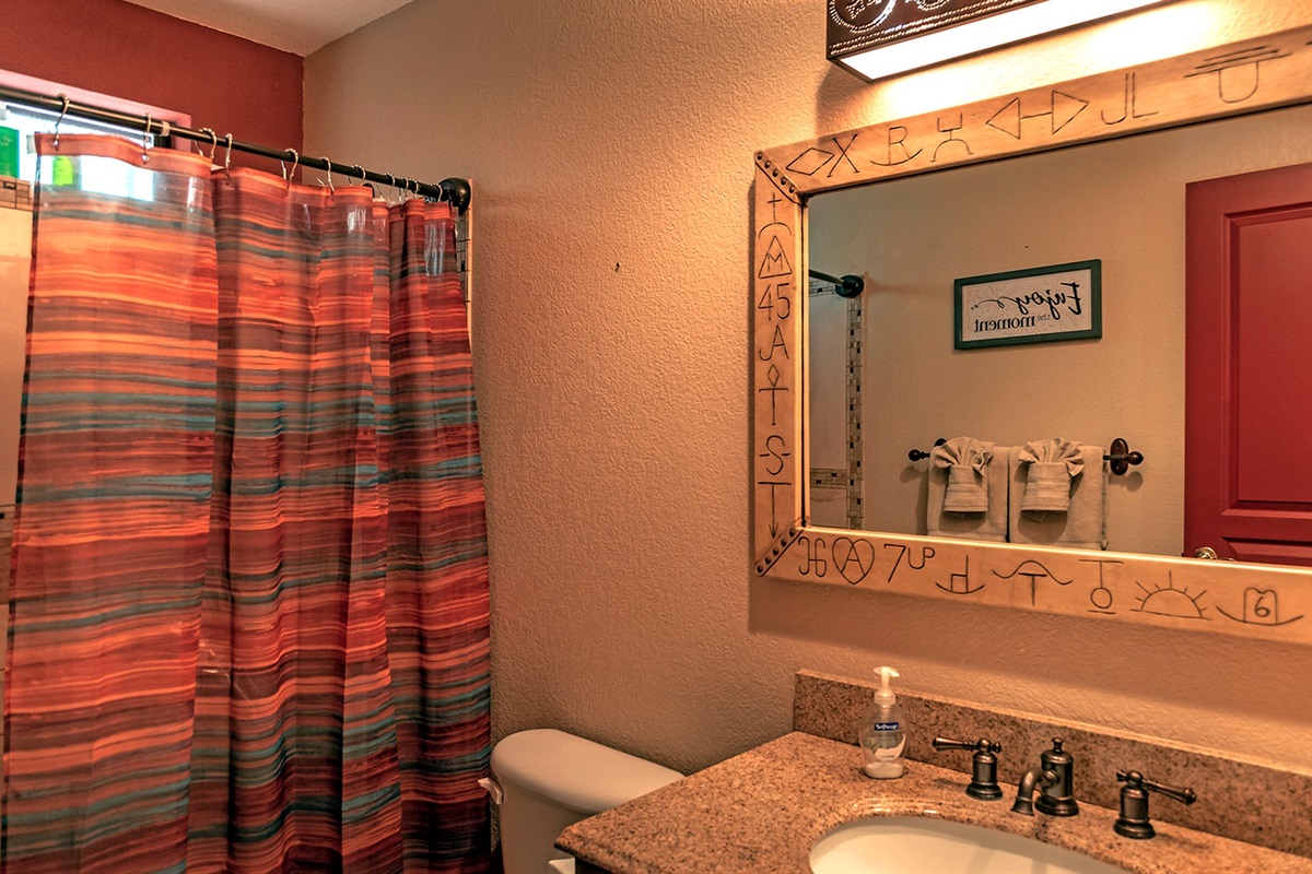 Bathroom 2 (Shared with BR 2 & BR 3)