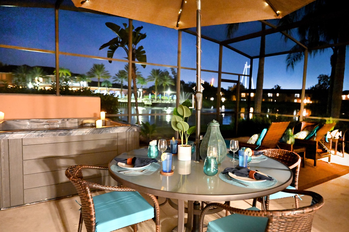 Evening dining on the private lanai