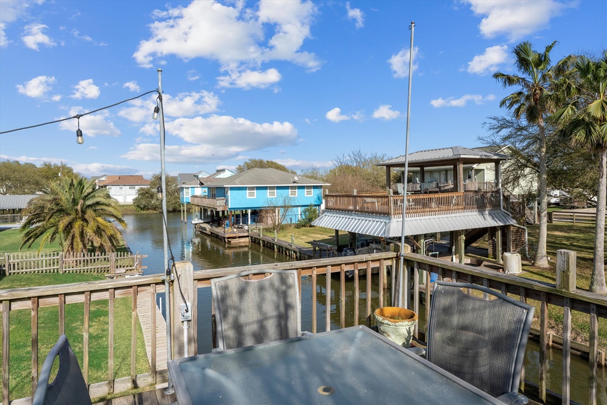 e56447fcccb449169fc04fc51f2490d0 Large | Beachhouse | Texas | TX | Vacation Homes | Galveston | Crystal Beach | Kokomo | Breezy Days | Beachfront Elegance | Sunrise Serenity | Southern Sands Property Management, LLC