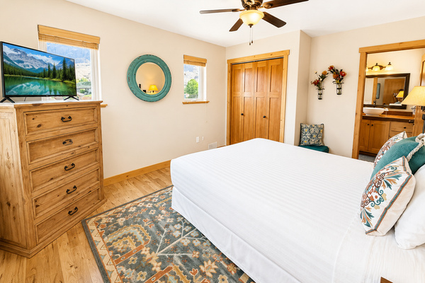 Upstairs Suite