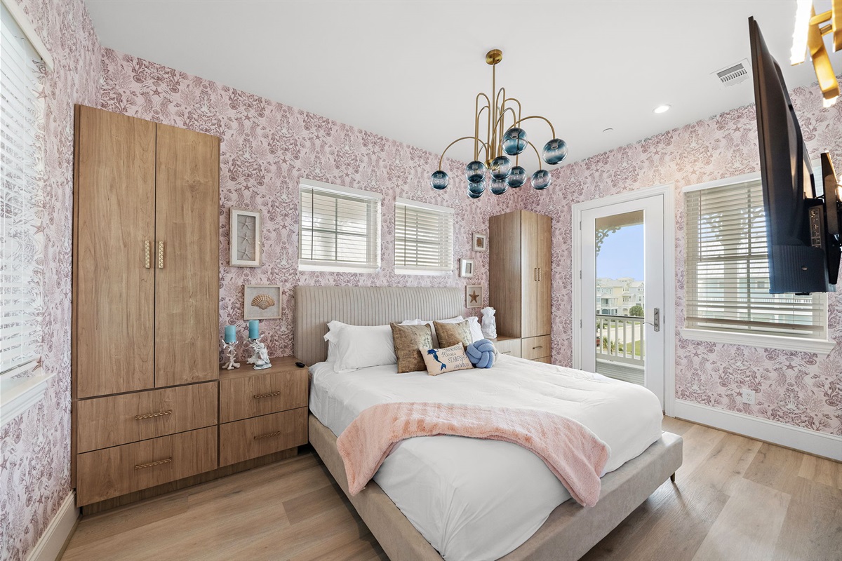 e58311f488914438818ce2066fe0d37e Large | Beachhouse | Texas | TX | Vacation Homes | Galveston | Crystal Beach | Kokomo | Breezy Days | Beachfront Elegance | Sunrise Serenity | Southern Sands Property Management, LLC