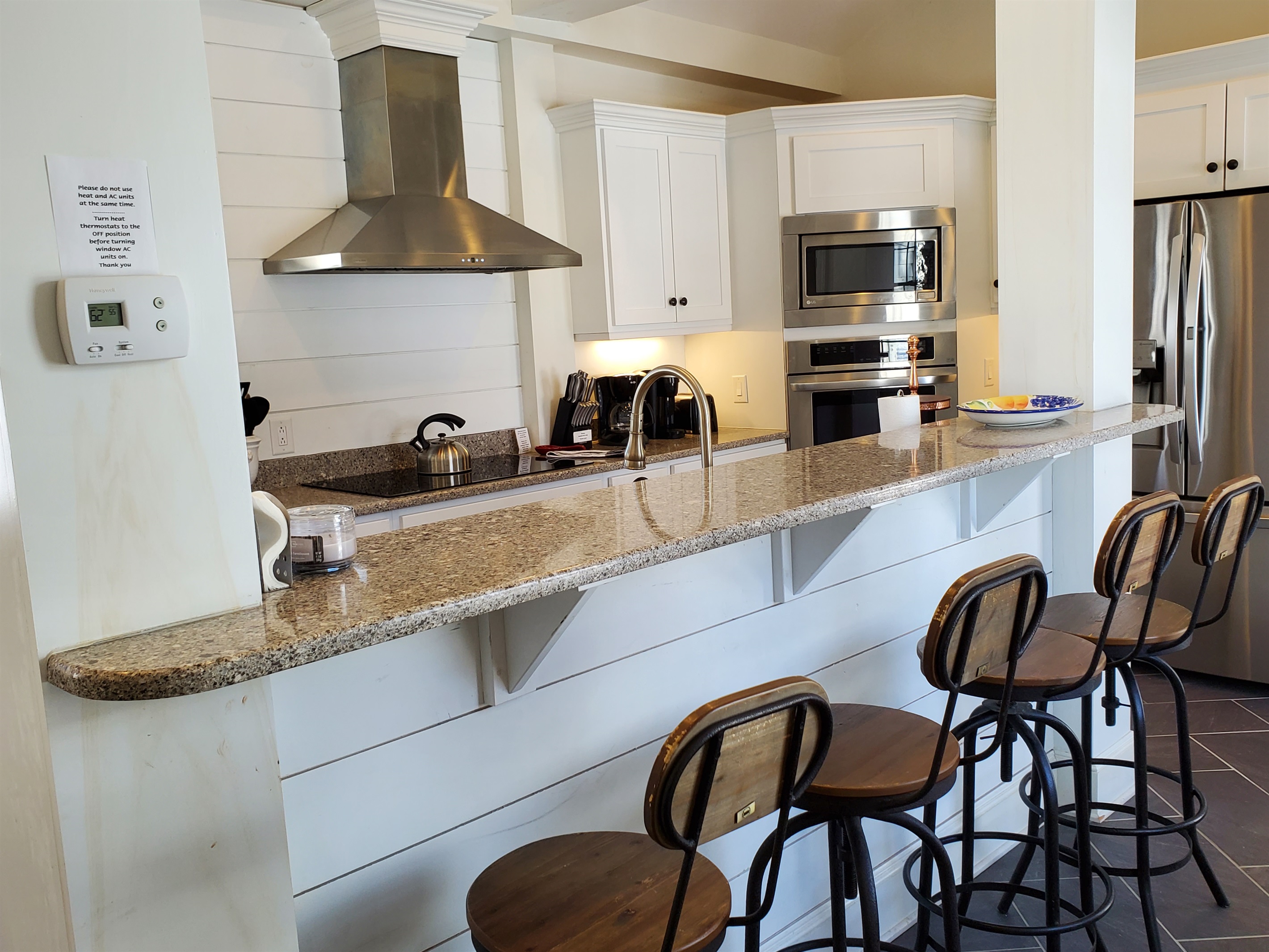 Kitchen counter seating - visit with the chef!