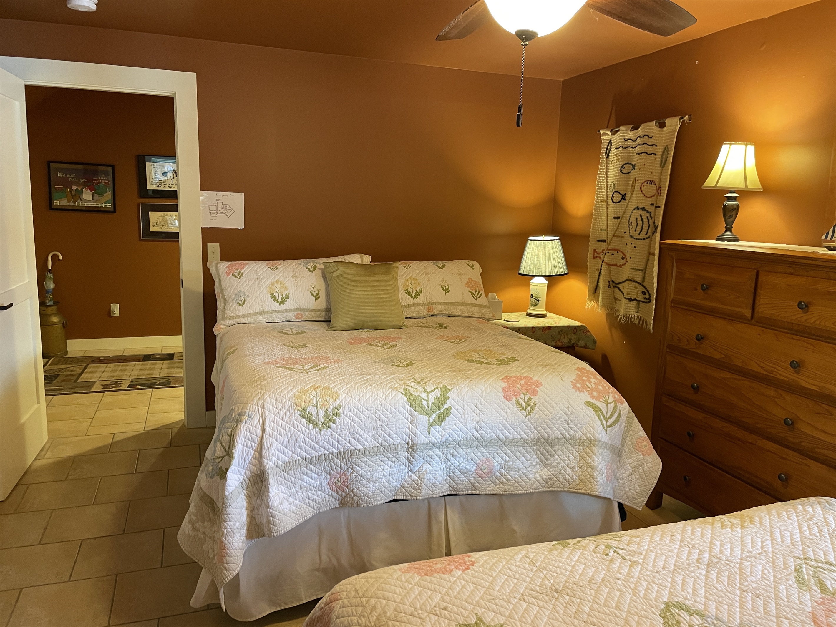 2 Queen beds in Bedroom #1