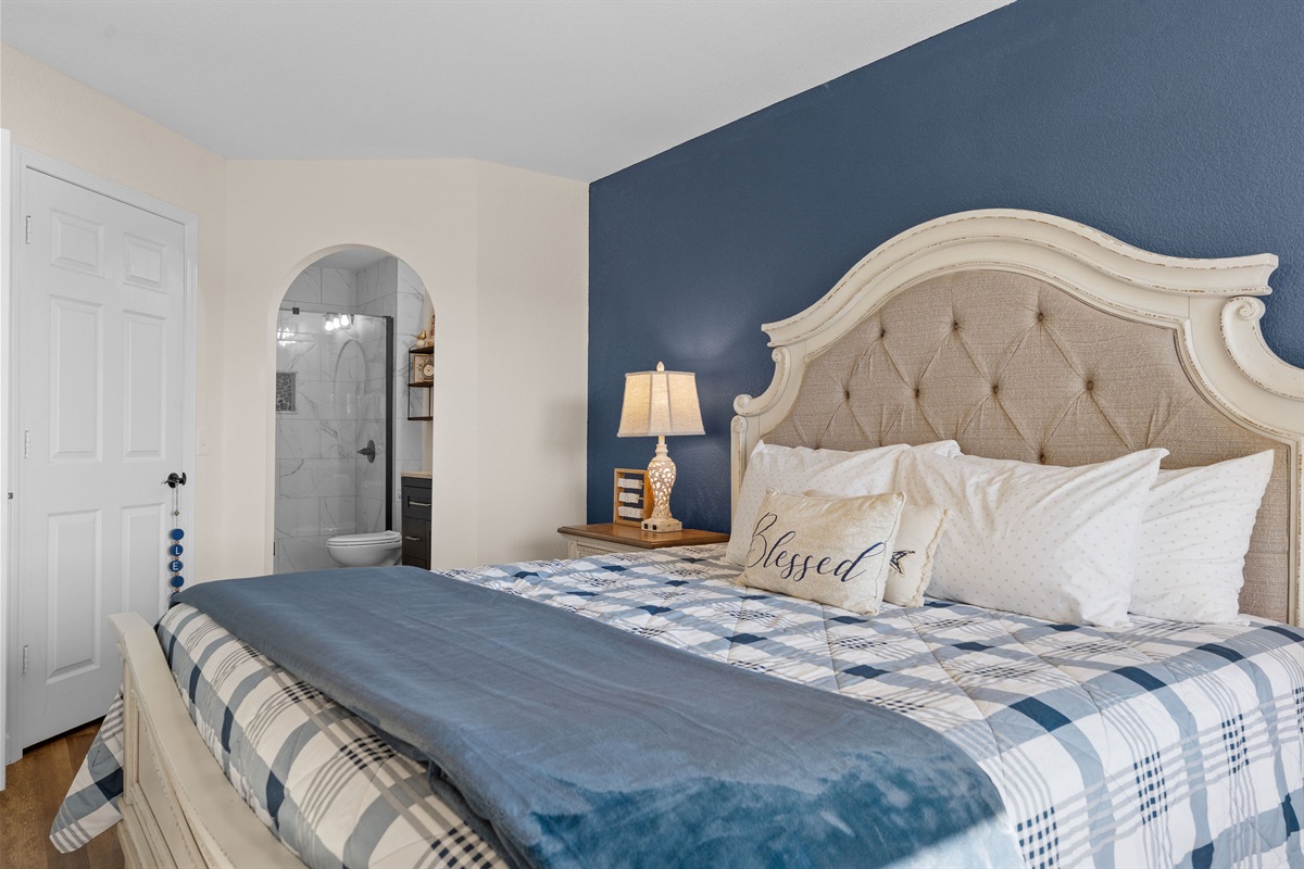 Peaceful suite with ensuite bath.