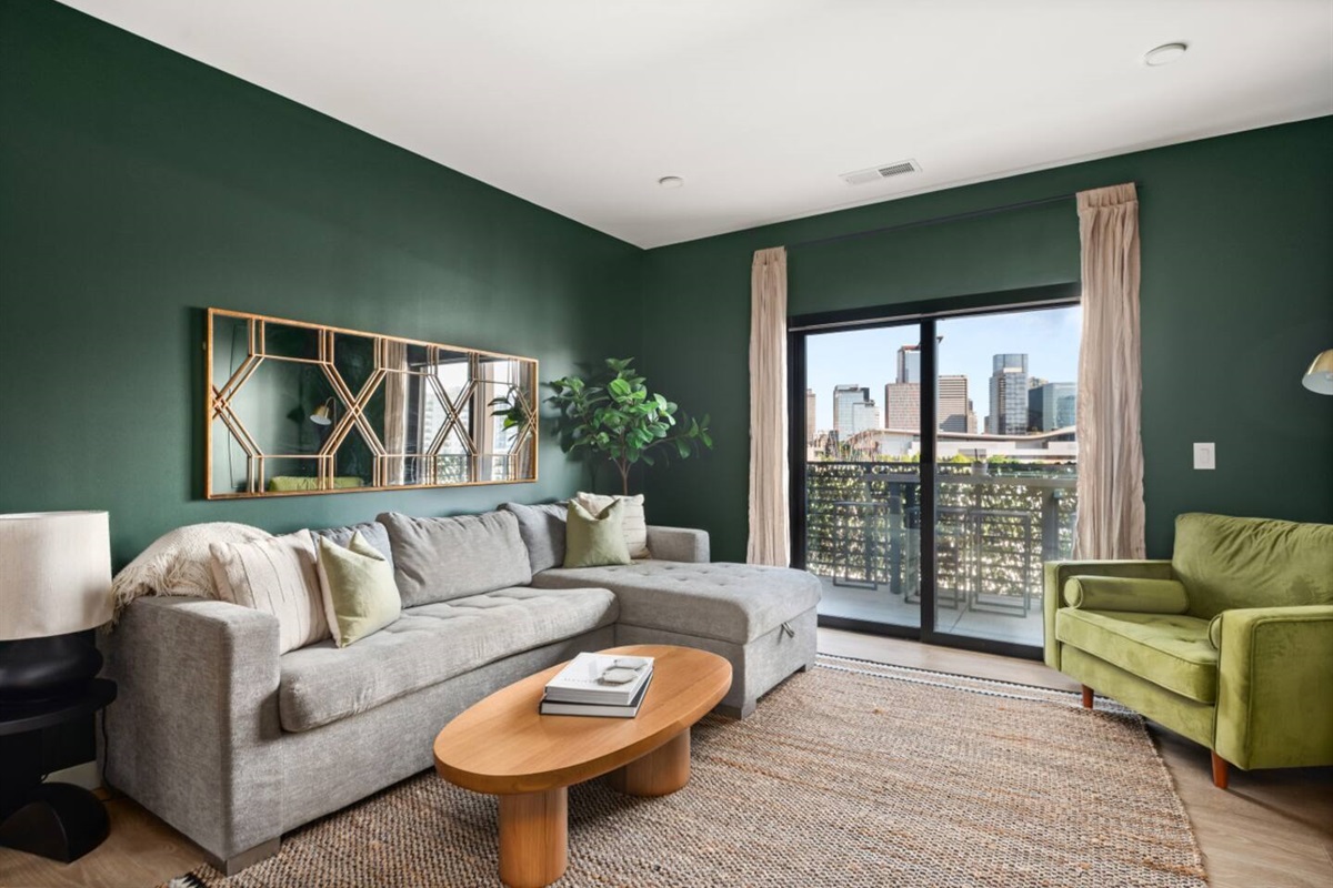 635_7th_Ave_S_306_reshoot_07