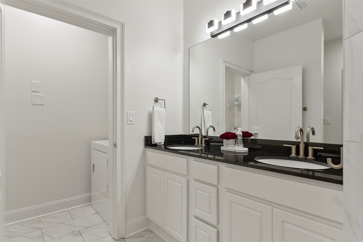 Master EnSuite Bathroom
