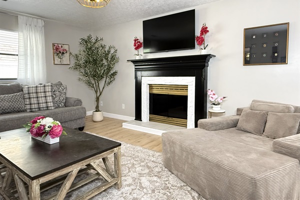 FR-60" Smart TV with lounger