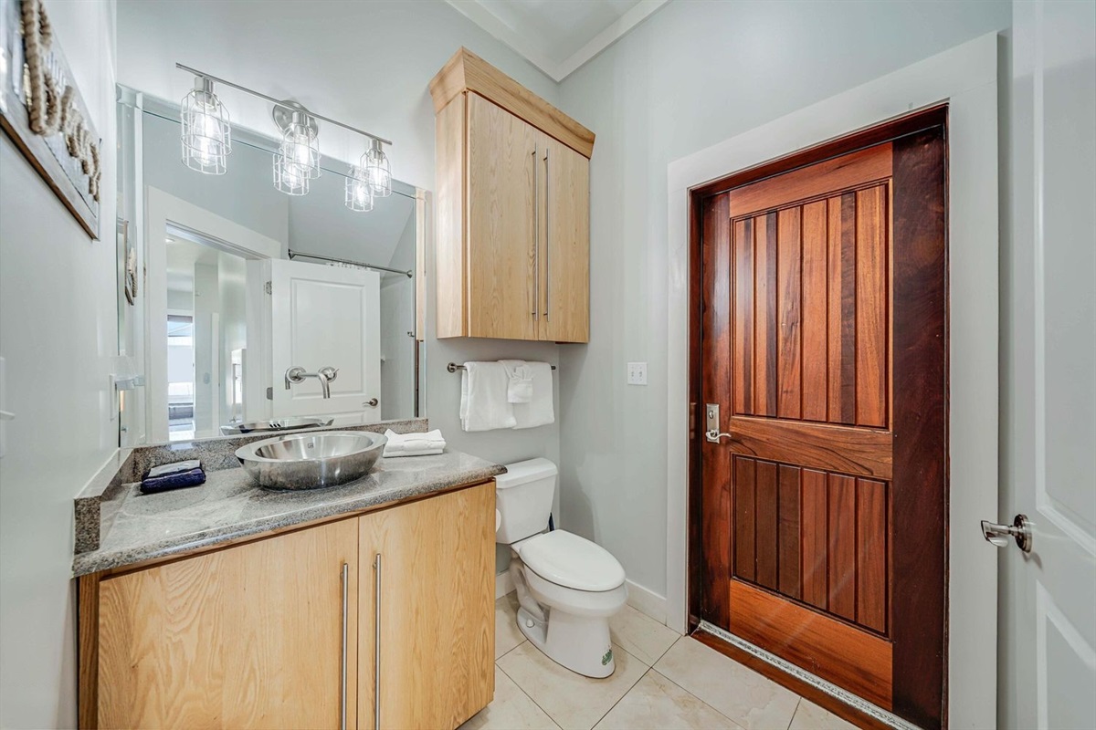 4th Bathroom