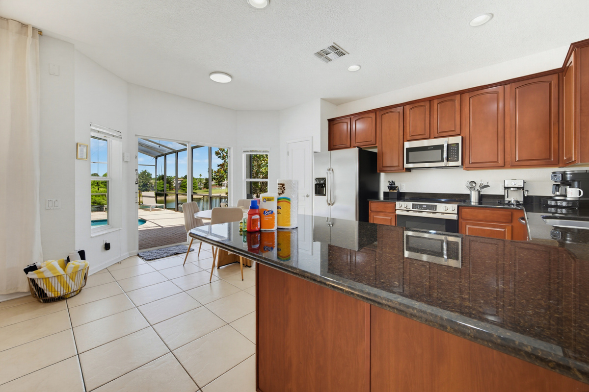 Kitchen and breakfast nook