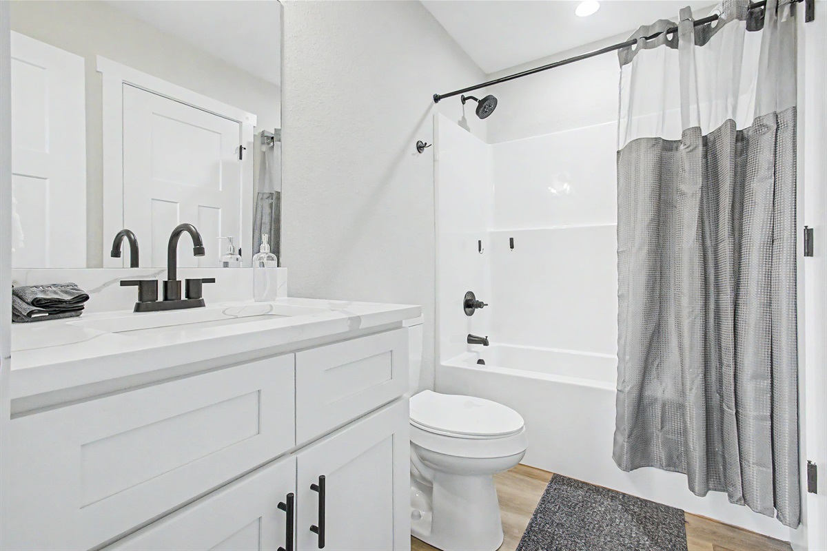 King suite 2 bath