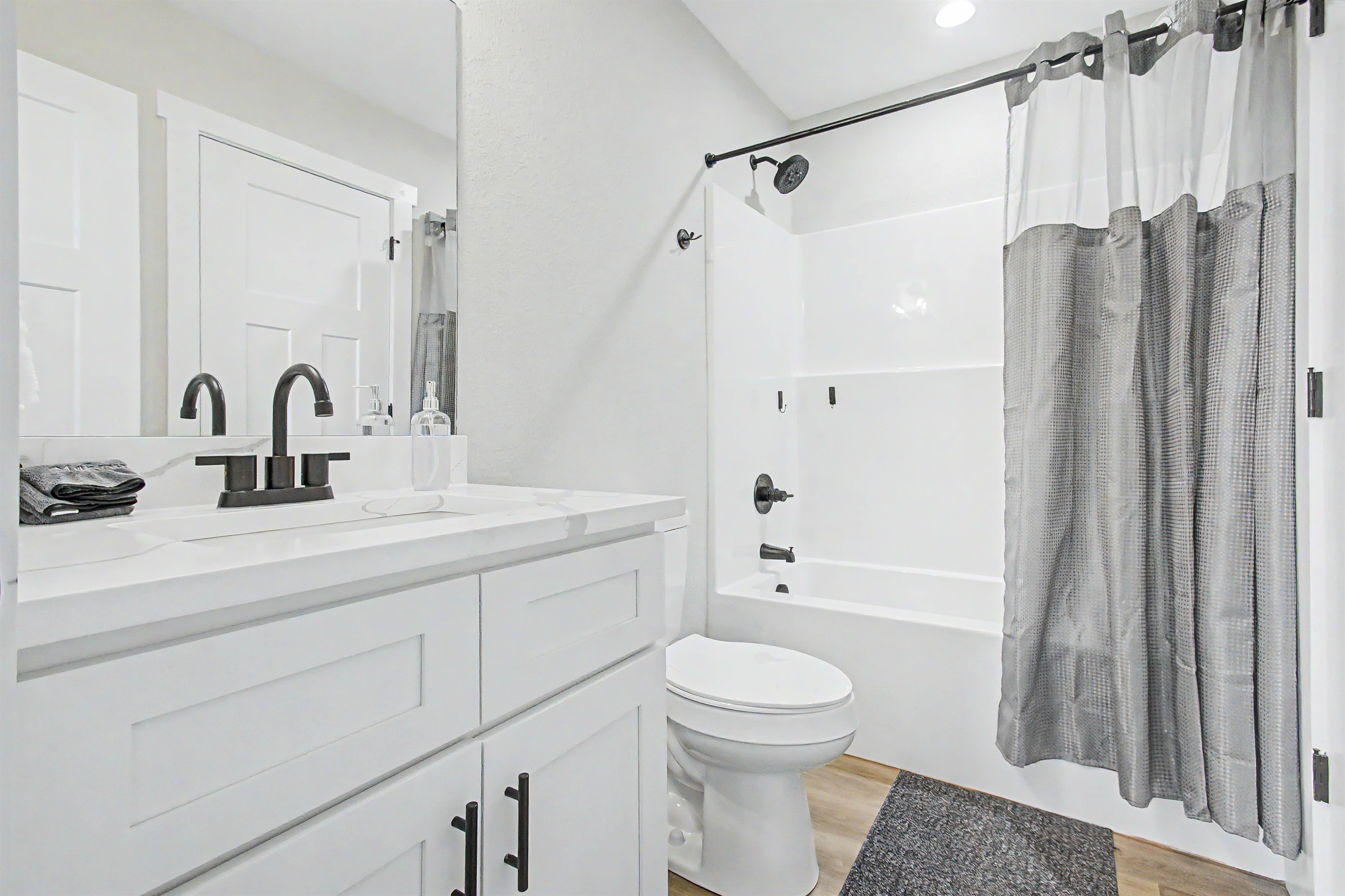 King suite 2 bath