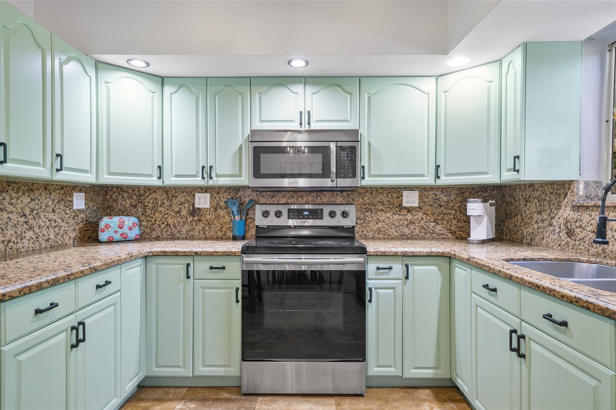 Fully equipped kitchen