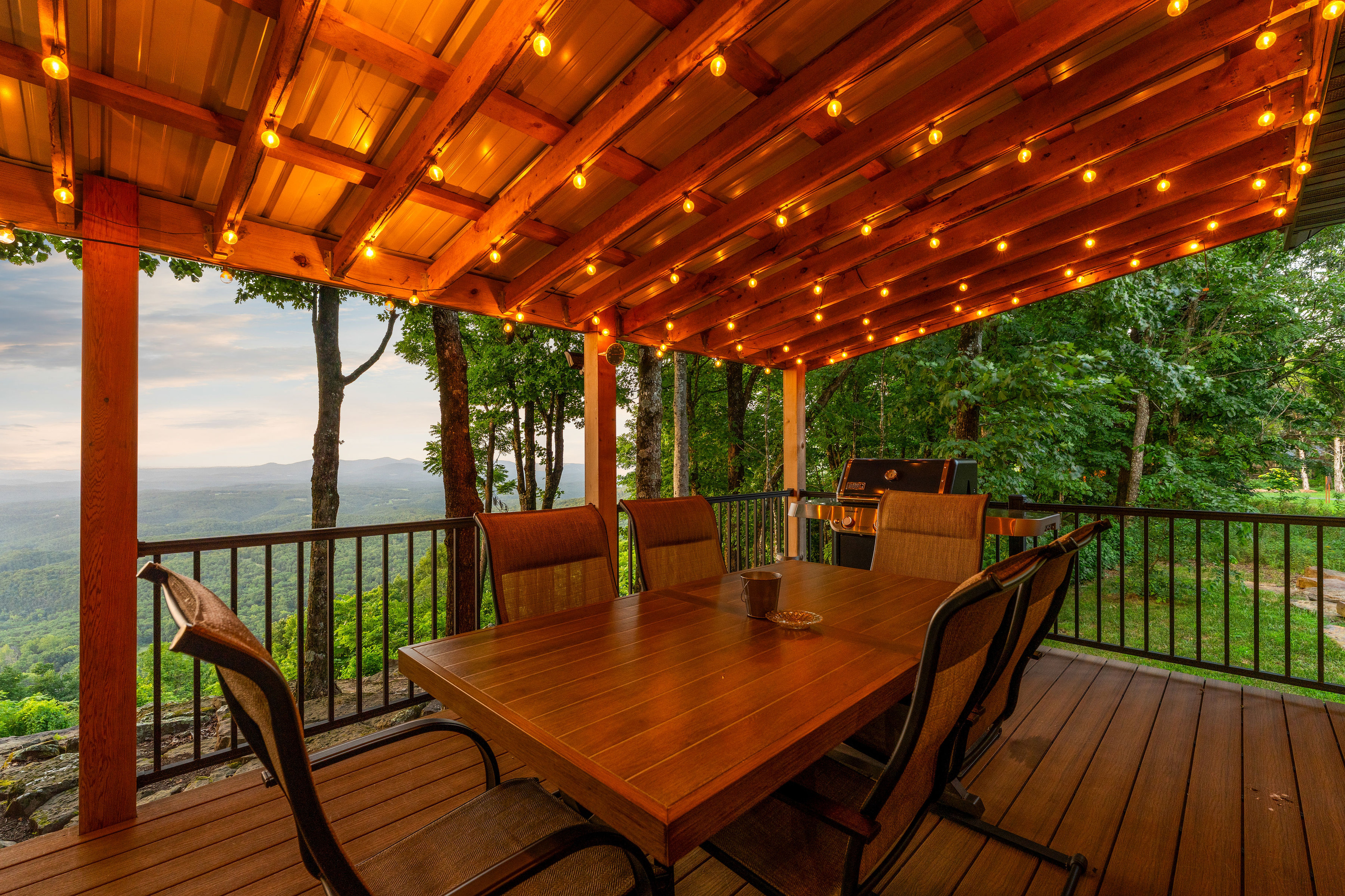 Out Door Dining and Gas Grill